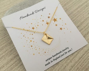 Dainty Gold Love Letter Necklace - Gold Necklace for Women - Minimal Everyday Gold Necklace - Jewelry Gift for Women - Christmas Gift UK