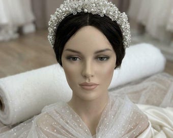 Corona nupcial de cristal de lujo, tiara nupcial de perlas, tocado nupcial hecho a mano, accesorio para el cabello de boda plateado, corona de novia real