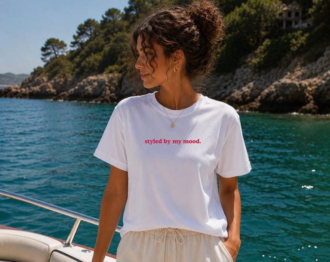 styled by my mood | T-shirt