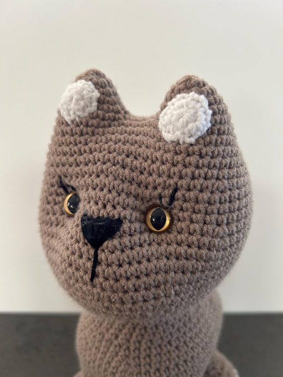 crocheted animal, cat