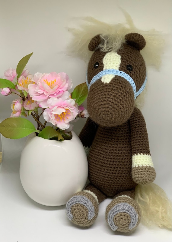 Crochet animal, horse