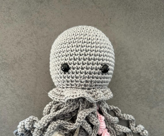crochet figure, rattle, grasping toy, jellyfish