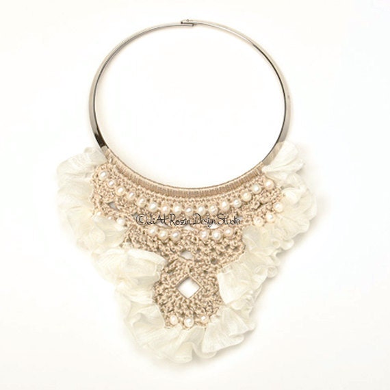 Items similar to Romantic crochet statement necklace on Etsy