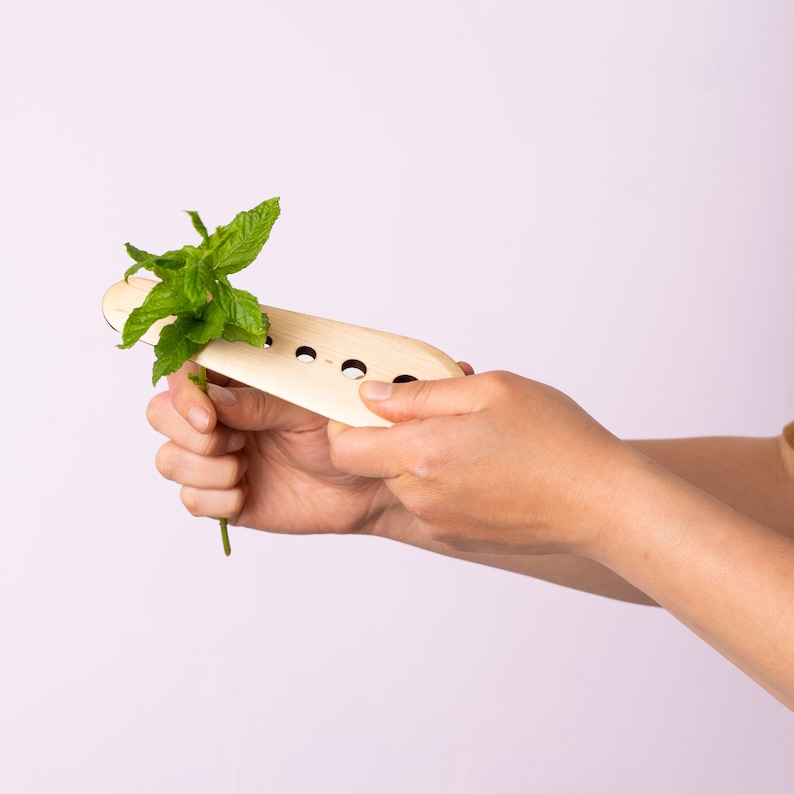 Collin Garrity Herb Stripper - Thumbnail 3