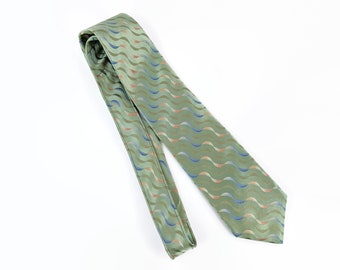 Vintage Haines and Bonner of London Tie Pure Silk Blue and Pink Geometric Square Necktie 58 x 3.25 Vintage Tie Shop T1186