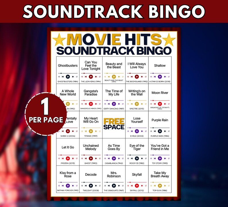 Puede incluir: Una tarjeta de juego Bingo Soundtrack Movie Hits con una cuadr&iacute;cula de veinticinco casillas. Cada casilla contiene el t&iacute;tulo de una canci&oacute;n, un icono de reproductor multimedia y el nombre de una pel&iacute;cula con su a&ntilde;o. La casilla central dice Free Space. Un c&iacute;rculo rojo indica 1 Per Page.