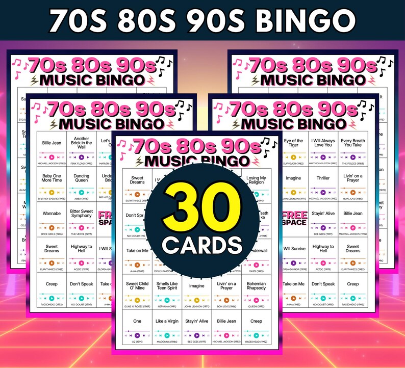 Puede incluir: Un conjunto de tarjetas de bingo musical de los a&ntilde;os 70, 80 y 90 con una cuadr&iacute;cula que incluye t&iacute;tulos de canciones, nombres de artistas y a&ntilde;os. Un gran c&iacute;rculo oscuro en el centro muestra el texto 30 CARDS en fuente amarilla y blanca.