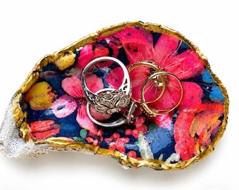 Handmade Floral Oyster Shell Ring Dish