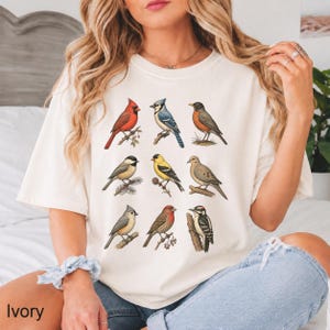 Vintage North American Bird Field Guide T-Shirt, Backyard Birdwatcher Tee