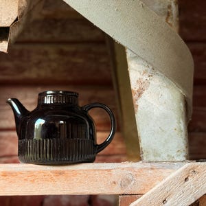 Vintage Rörstrand Black Teapot | Mid-Century Swedish Ceramic Tea Pot | Retro Glossy Black Tableware