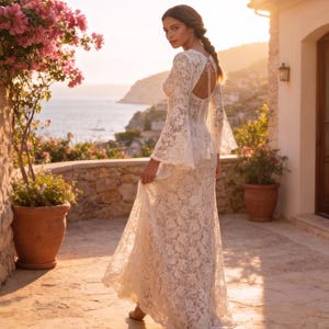 iris bias cut maxi dress rose Rosewater Button by Maxi - Kindred Spirit Boutique Strappy Back Strapless Embroidered Size:66L Coat - 60 Waist  (+$10) all_online_product-nov5 formal events * Fit