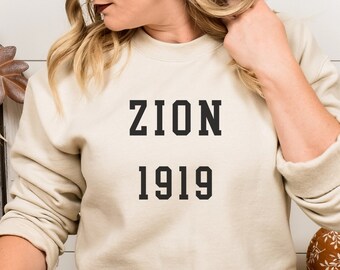 Zion National Park Sweatshirt, Hiking Camping Shirt, Utah Gift, Nature lover, Crew Neck Sweater, Wildlife Tee, Retro Top