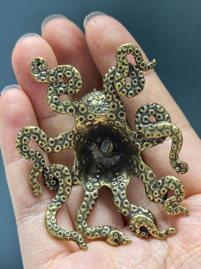 Vintage Brass Octopus Figurine Mini Tea Pet Desk Ornament Collectible Handheld Sculpture image 10