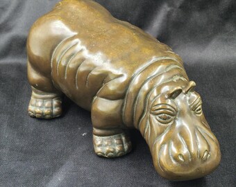 Vintage mässingsflodhästfigur realistisk djurskulptur åldrad metall skrivbordsdekor samlarobjekt