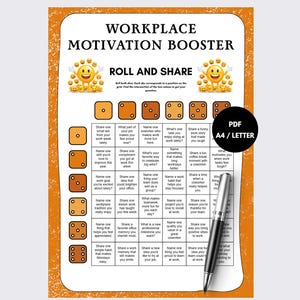 Puede incluir: Una hoja de juego de motivación laboral con borde naranja, que presenta una cuadrícula de preguntas e iconos de dados. El texto dice Workplace Motivation Booster, Roll and Share y PDF A4/Letter. Un bolígrafo plateado descansa en la esquina.