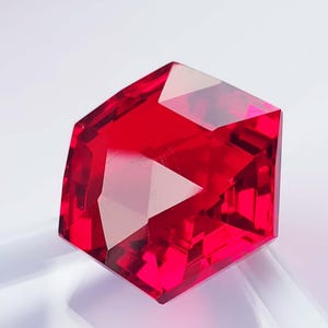 Fancy Cut Blood-Red Ruby, Loose Gemstone Making For Pendant 44Ct (21x21x15mm)