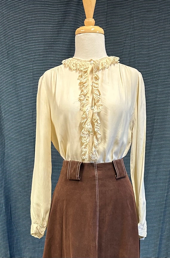 Cream Victorian Poet Eyelet Blouse - image 3