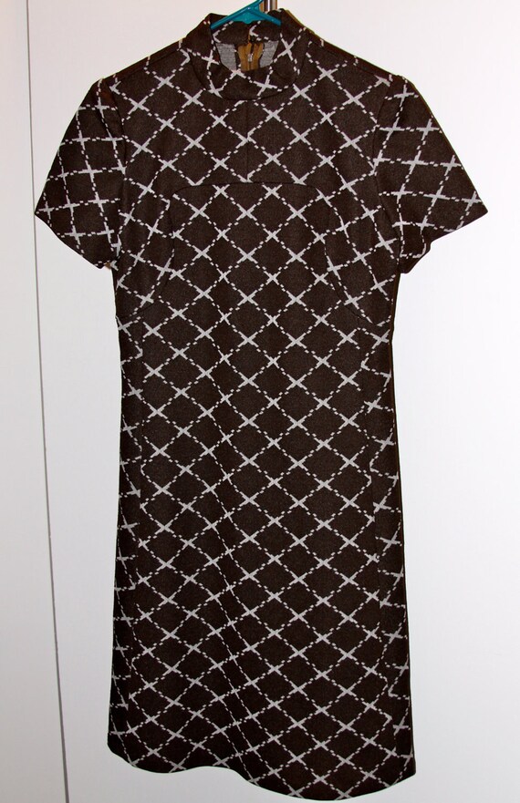 Mod 60s Vintage Brown and White Shift Dress - image 3