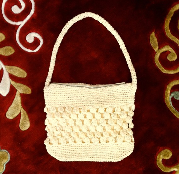 Crocheted Cream Colored 1950s Purse - image 2