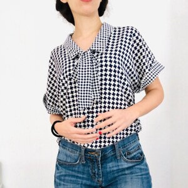 Vintage Secretary or Sailor Style Houndstooth Geometric Pattern, Short Sleeve, 1980’s