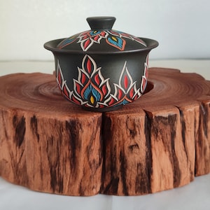 Handmade Carved Flame Gaiwan, Matte Black Ceramic Tea Brewing Bowl, Red Blue Relief Stoneware