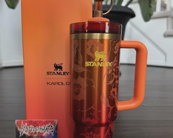 Stanley x Karol G 30oz FlowState Quencher Tumbler – Limited Edition