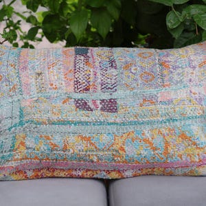 Handgemaakte Kantha lendenkussenhoes, vintage katoenen pastel patchwork kussen, boho sierkussen (12x20)