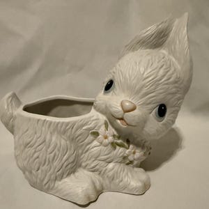 Vintage Fine Porcelain Bunny Rabbit Planter México Pottery.