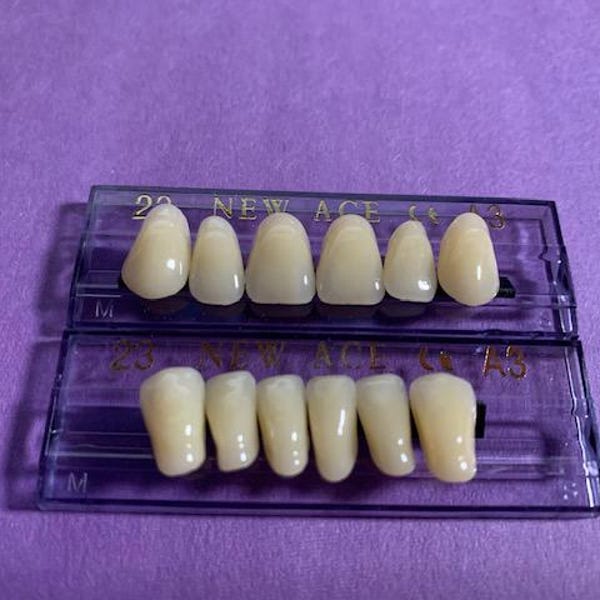 One set of anterior acrylic resin denture/false teeth Shade A3, size 22.