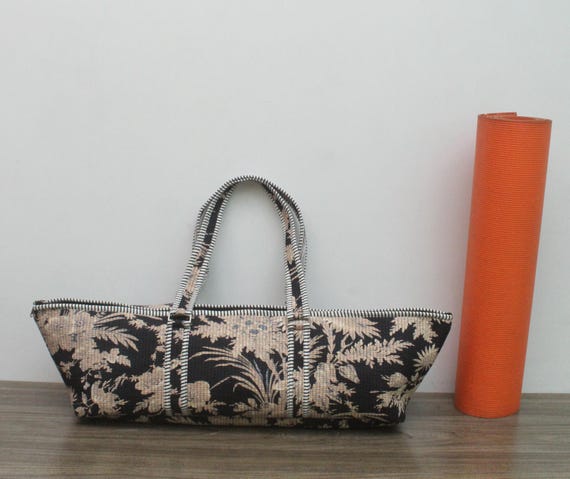 Quilted Yoga Mat Bag, Floral Yoga Tote Bag, Handmade Yoga Carrier, Pilates Mat Bag, Large Shoulder Bag, Fitness Tote, Gift for Her