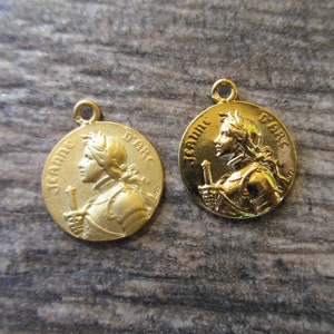 1pc St. Joan of Arc 18k Gold Vermeil medal shiny or matt finish 17mm round 2-sided vintage reproduction catholic medal MED109-V