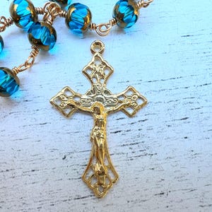 18k Gold Plate Crucifix Pendant 29mm x 47mm oxidized Vintage reproduction Catholic pendant Rosary cross CR501-V