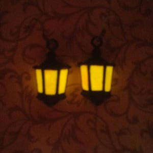Halloween Glow-in-the-Dark Lantern Earrings image 3