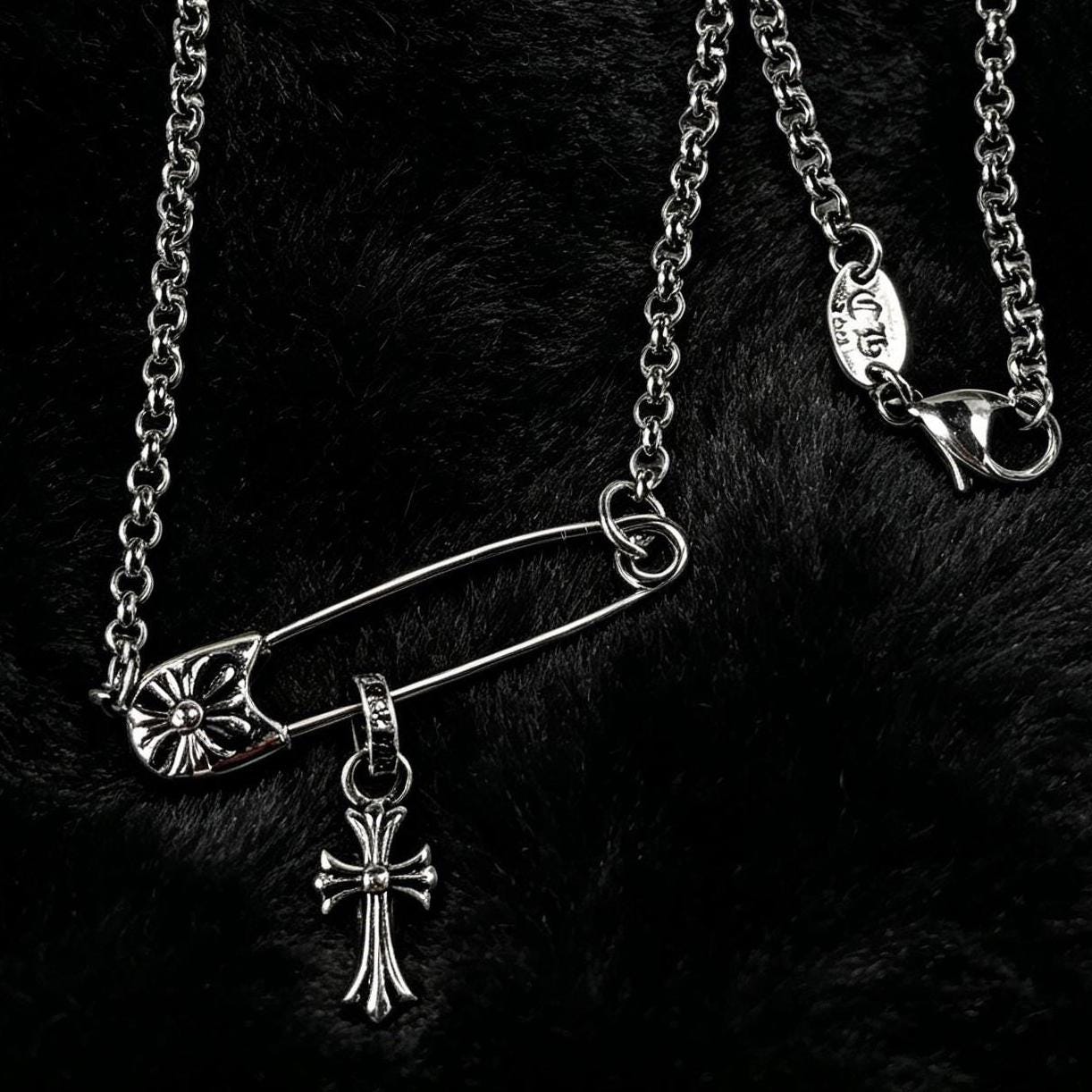 Chrome hearts necklace safety pin - Etsy 日本