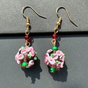 Vintage Venetian Murano Style Earrings, 1980s Pink Flora Glass Flower Dangle Drop Boho Jewelry