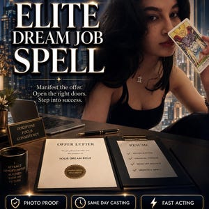 Puede incluir: Un gráfico digital con el texto ELITE DREAM JOB SPELL, Manifest the offer. Open the right doors. Step into success. Se muestran una carta de oferta, un currículum, una taza negra con texto, un letrero de escritorio, un bolígrafo y una carta de tarot.