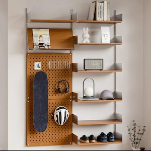 Sistema de estanterías modulares de pared / Estanterías de madera ajustables / Organizador de paneles perforados / Almacenamiento de monopatines / Estantería de entrada