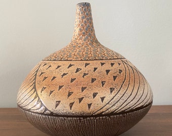 Ibiza Stoneware Vase - Lg signed Millet