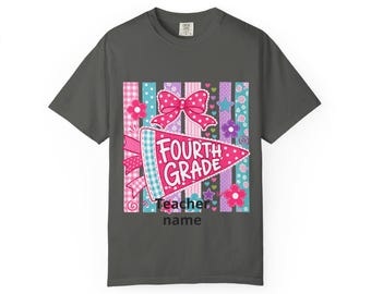 Fourth Grade Pennant Teacher T-shirt | Personalized Teacher Name