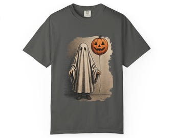 Camiseta vintage de Halloween con fantasma sosteniendo un globo de calabaza.