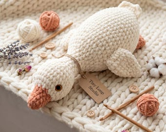 Crochet Goose Pattern, Amigurumi Plush Farm Bird Toy, Seamless Head Body Chain Worked Feet, Cottagecore Nursery Gift, PDF Instant Download