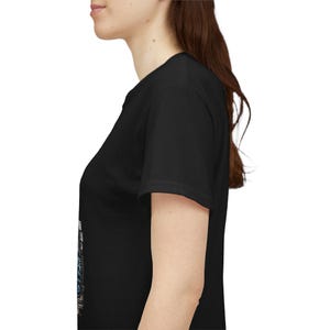 T-shirt Code Machine, cadeau programmeur, chemise développeur, t-shirt codage AI, cadeau ingénieur logiciel image 3