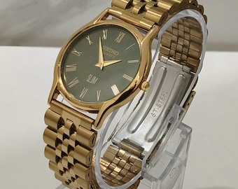 Rare Sage Green Dial Vintage Seiko Quartz Watch – "Slim" Gold-Tone Case