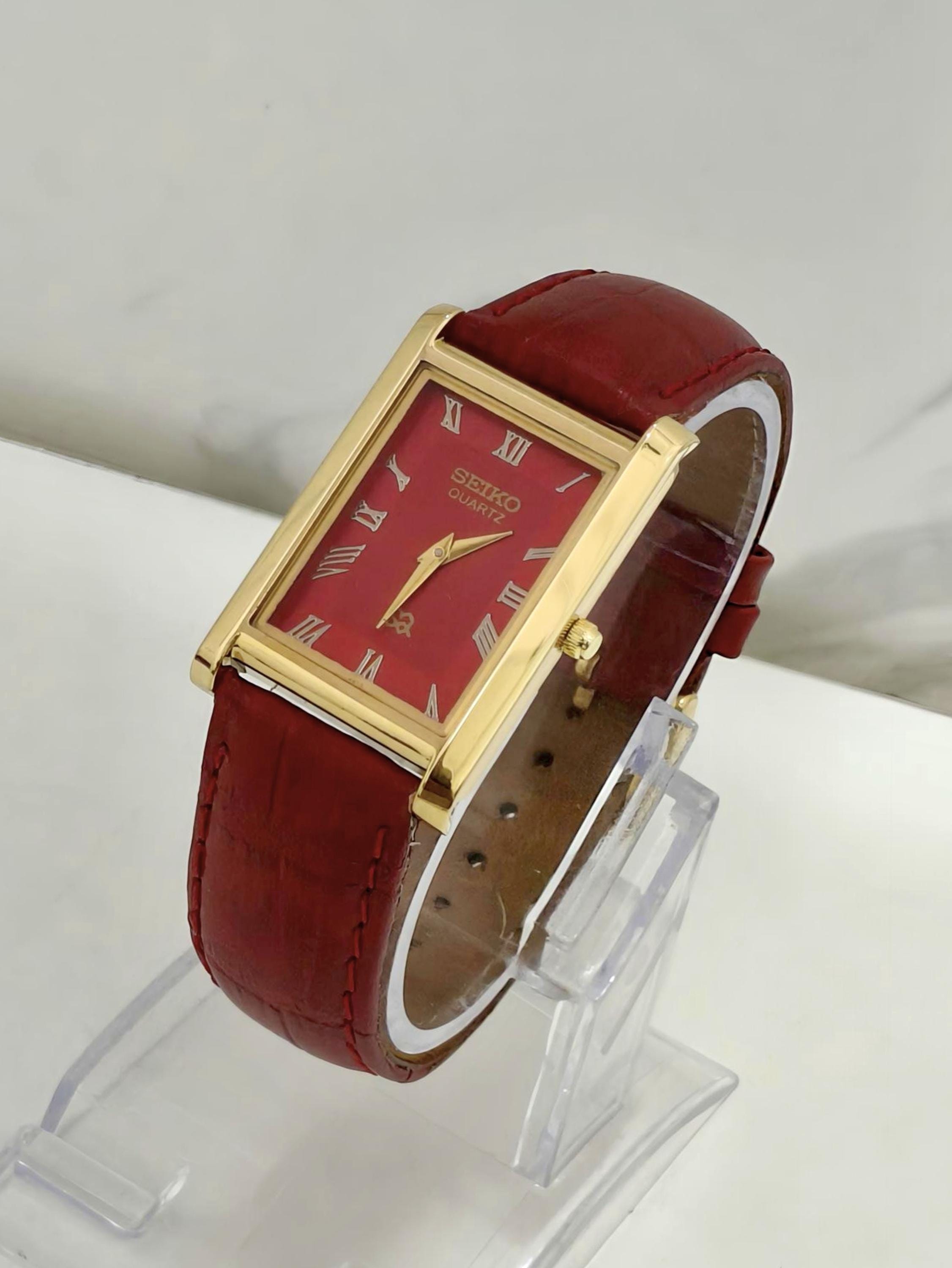 SEIKO 赤 正方形 掛時計 Seiko Red Watch - Etsy
