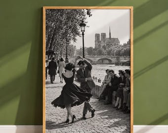 Cartel de baile de París, fotografía callejera en blanco y negro, lámina vintage de París, arte mural del río Sena, fotografía artística del puente de París de la década de 1950