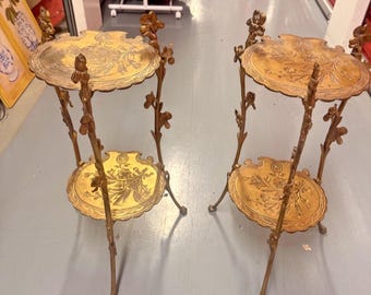 Antik Jugendstil 2-stöckig Floral verziert Messingguss 72cm (Paar) Blumenbank