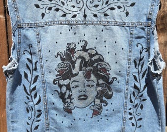 Kamizelka dżinsowa MEDUSA Upcycled rozmiar L