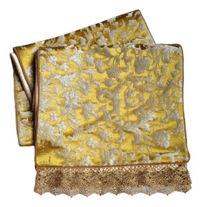 Luxury Table Runner Gold & Silver Silk Jacquard Rubelli Fabric  Les Indes Galantes Pattern with Gold Lace Trim - Handmade in Italy