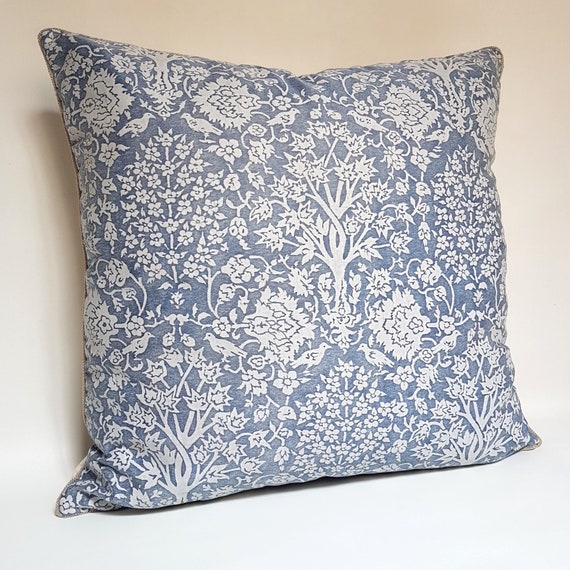 Antique throw pillows 2025