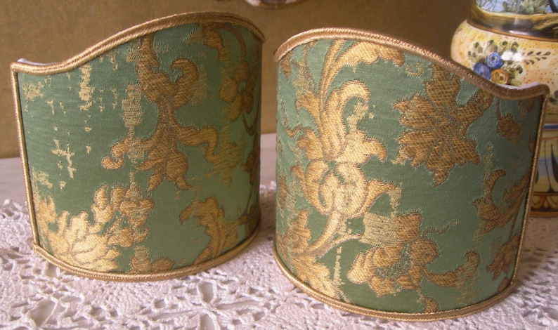 Pair of Clip-On Wall Sconce Shield Shades Green and Gold Rubelli Silk Jacquard Les Indes Galantes Pattern Mini Lampshade Handmade in Italy image 4